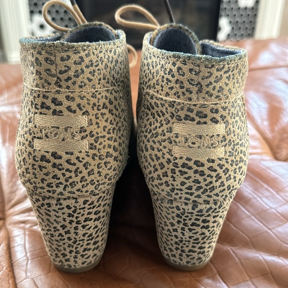 Tom’s leopard shootie women’s size 10 - Picture 2 of 5